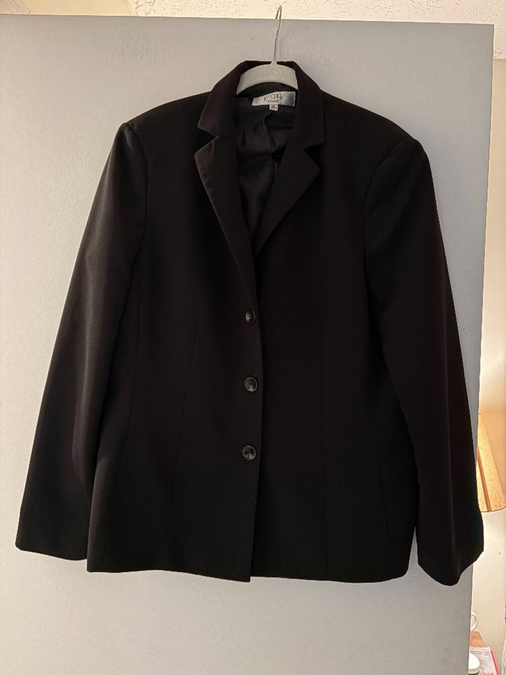 Kasper Size XL Women's Suit Jacket - excellent condition